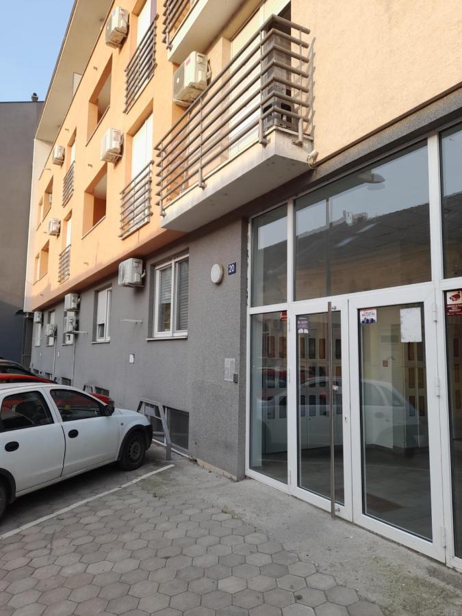 Nikola Ns Lejlighed Novi Sad Eksteriør billede